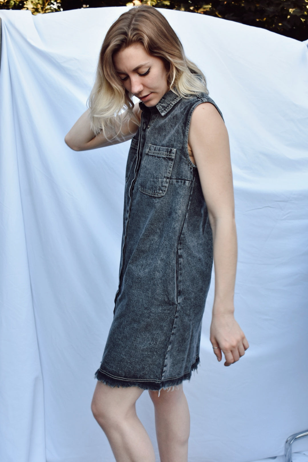 acid wash denim and raw edge frayed hem mini dress button down collar with pockets Bluivy the revival