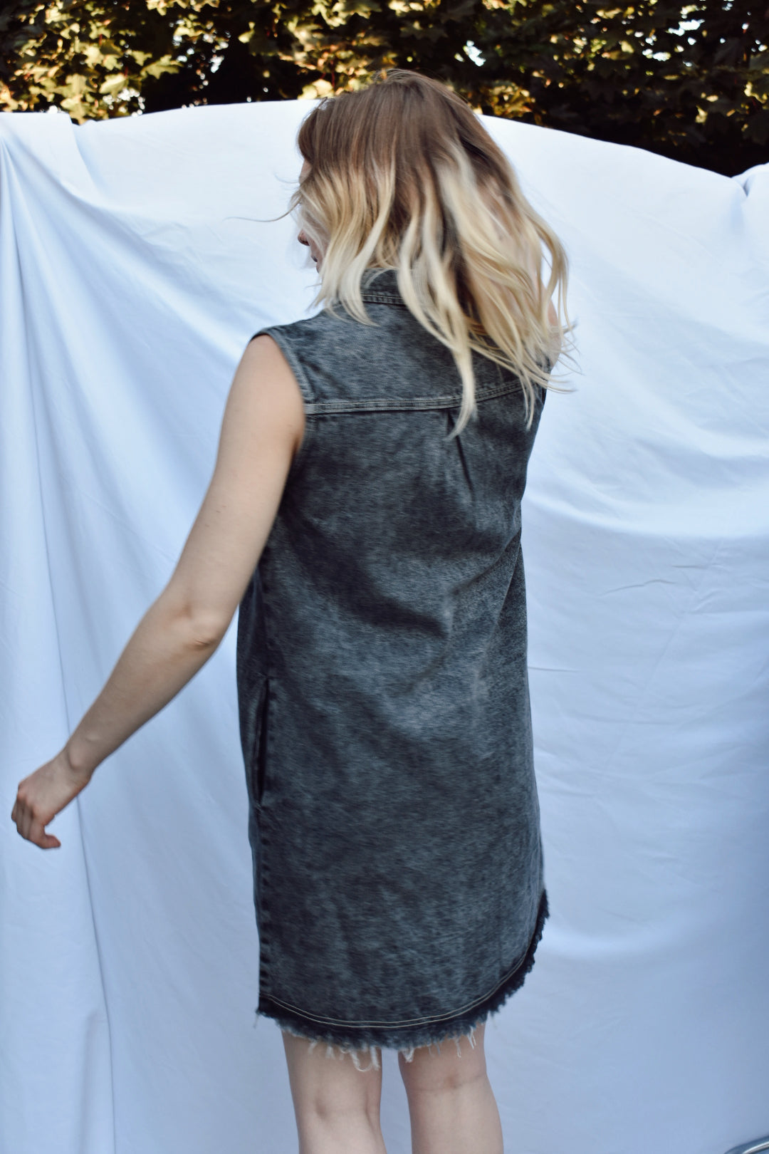 acid wash denim and raw edge frayed hem mini dress button down collar with pockets Bluivy the revival