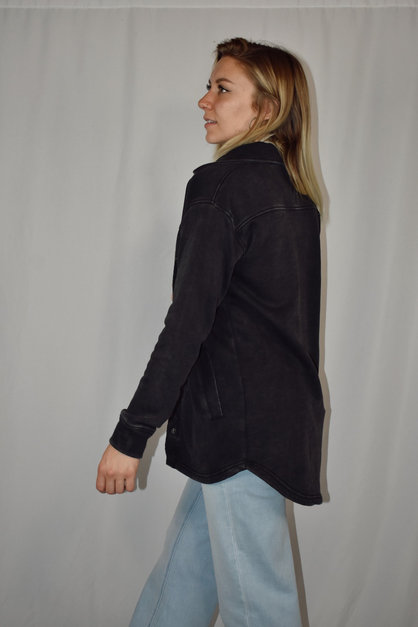 snap button down cozy shacket with two breast pockets, longline silhouette and slightly oversized fit.