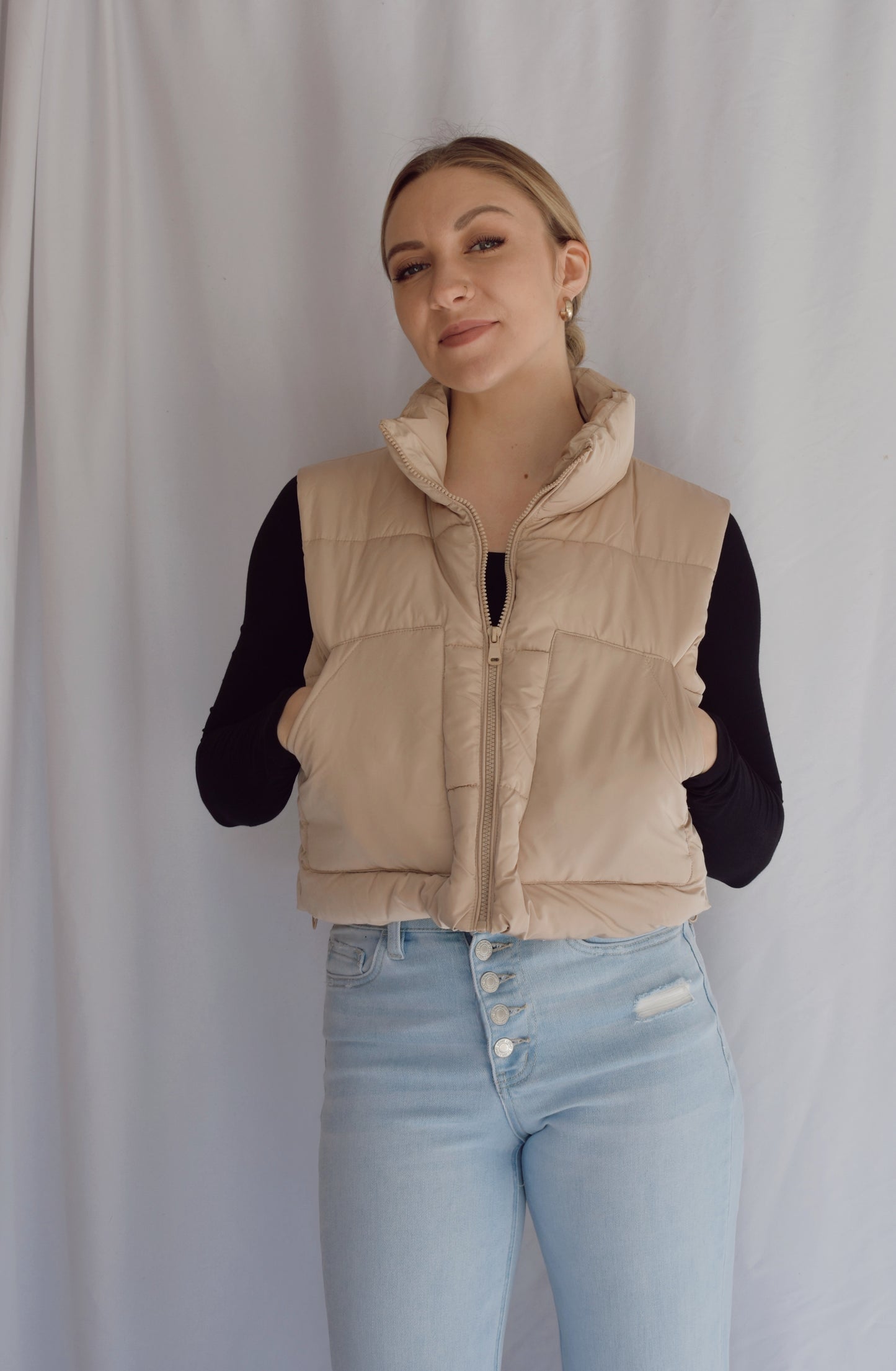 taupe cropped puffer vest with front pockets and front zip