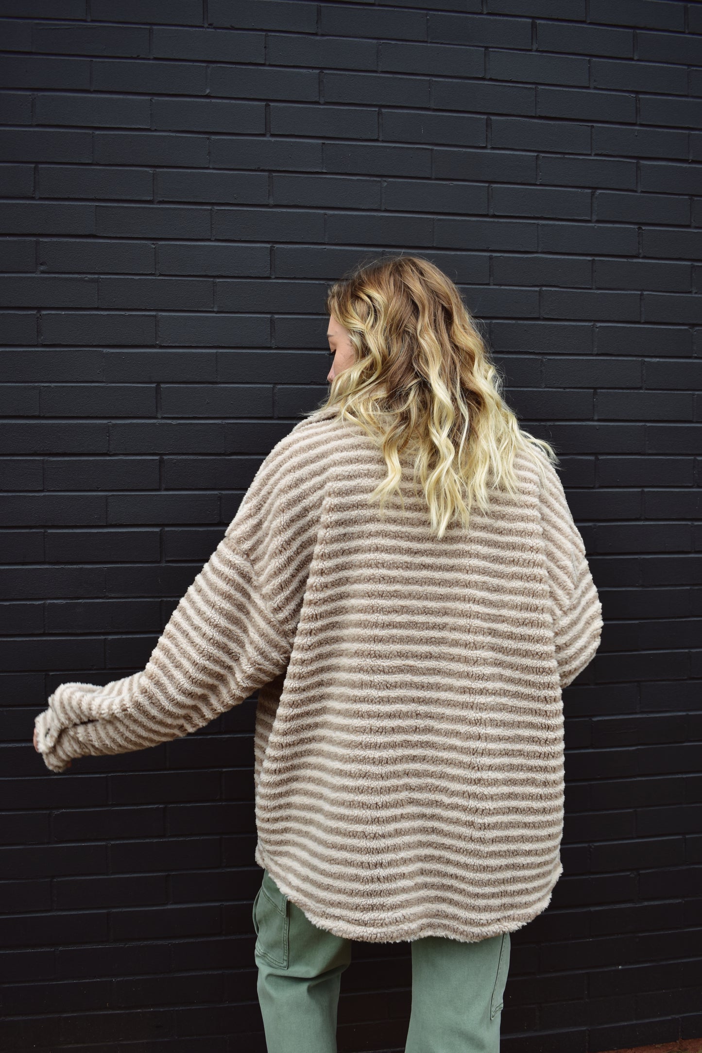 oversized teddy stripe shacket with buttons and fake breast pockets, side pockets.