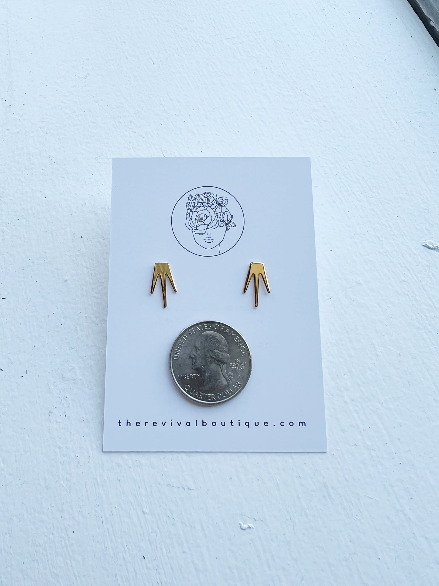 tri geometry studs
