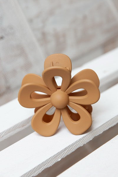retro flower hair claw