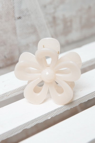 retro flower hair claw