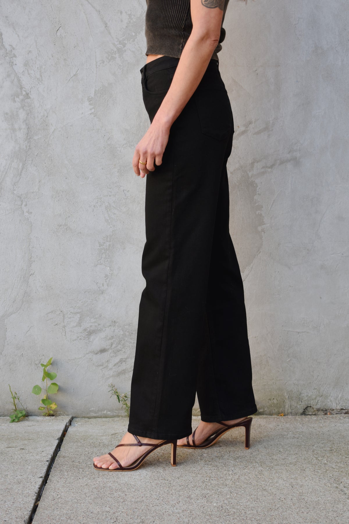 black slim wide jeans