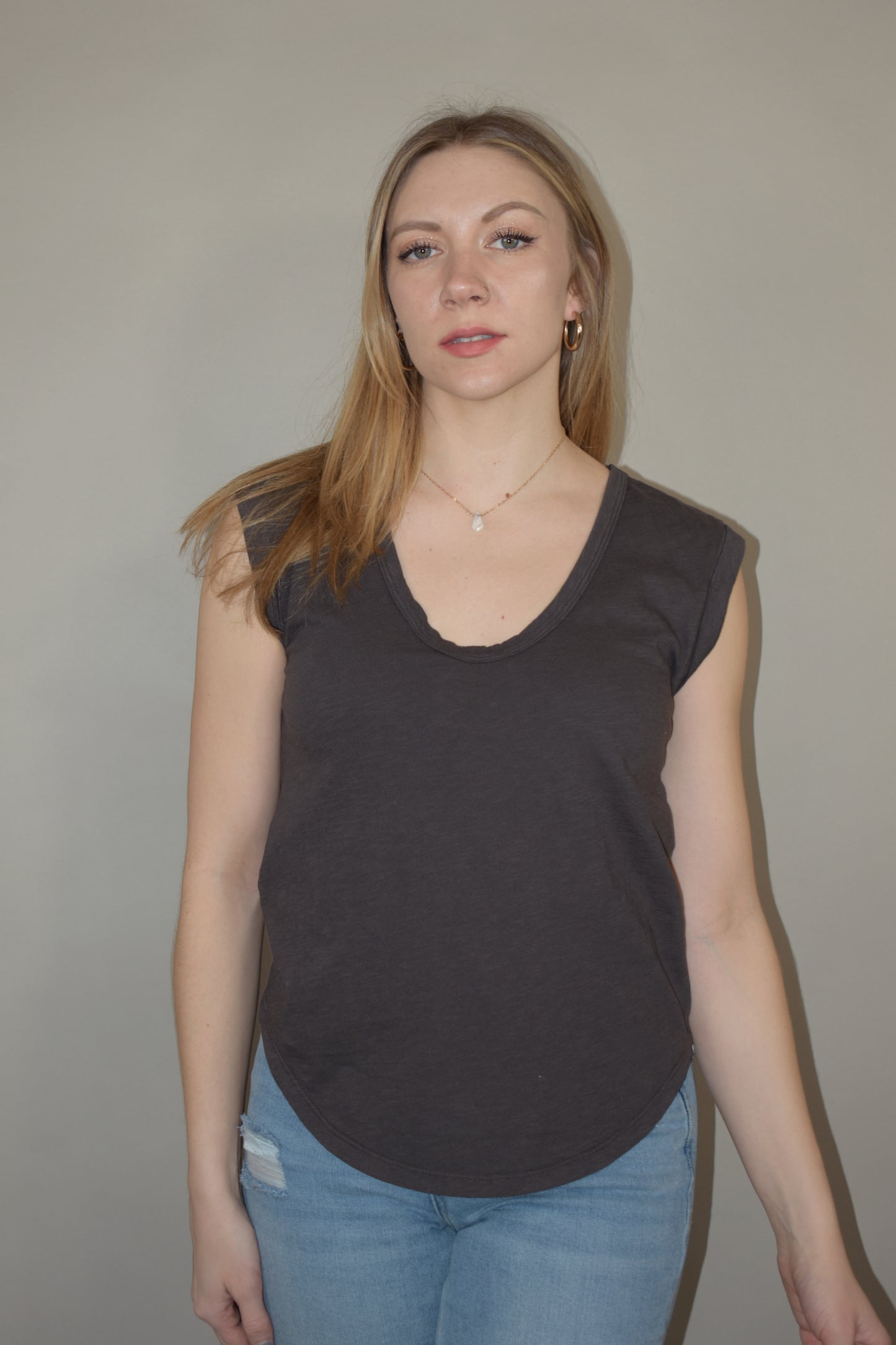 scoop v neck muscle/ slight cap sleeve tank full length with scoop hem straight fit super comfortable - seam detail down the middle of the back