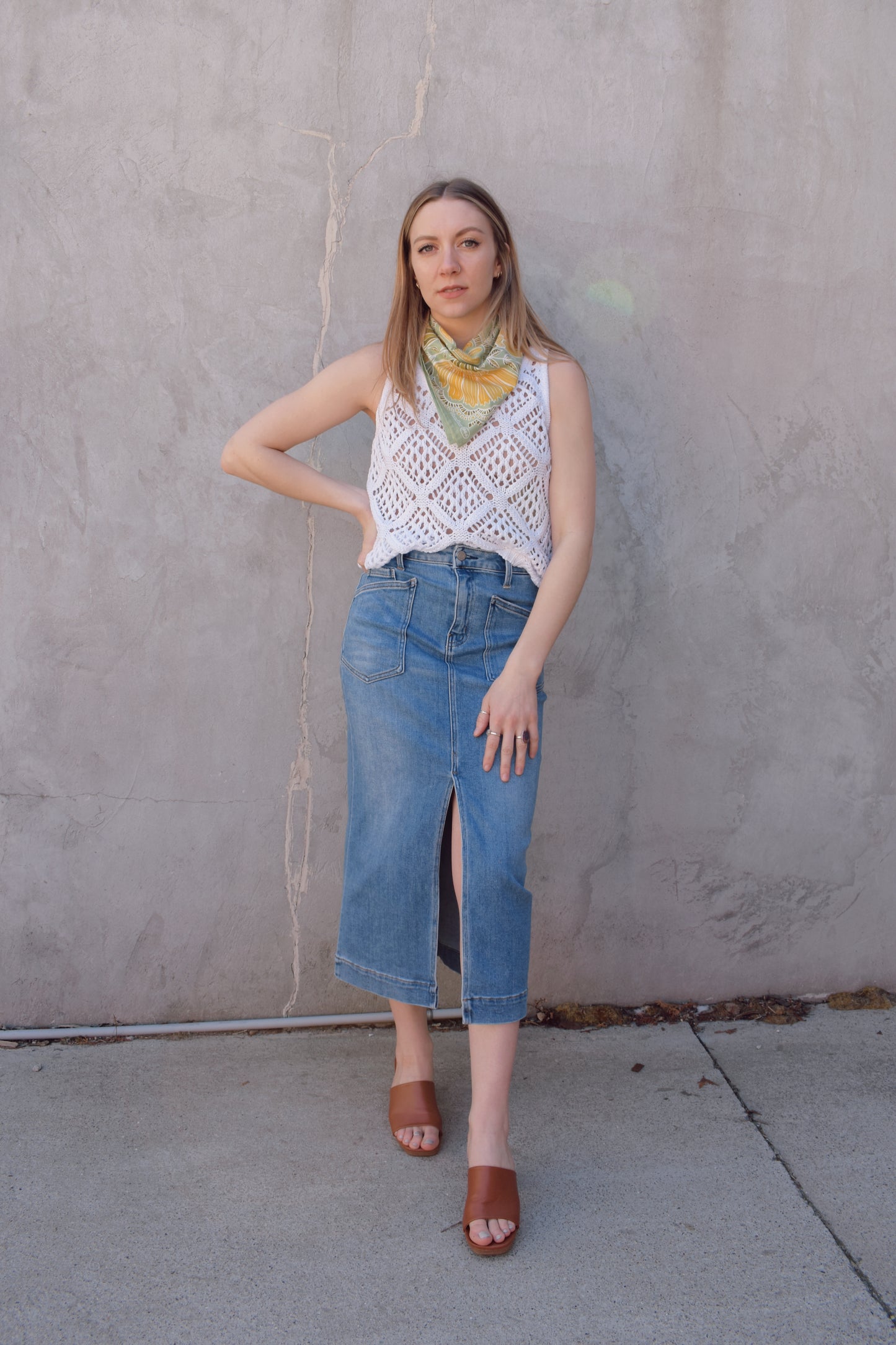 relaxed fit white diamond patterned crochet tank top scoop neckline