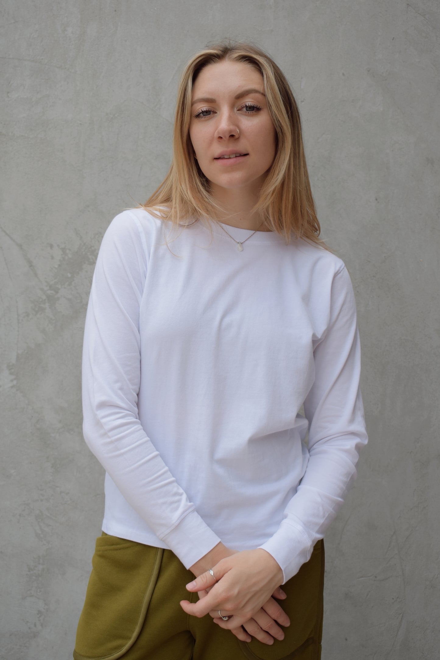crew neck full length light weight cotton long sleeve relaxed boxy fit super comfy basic staple athleisure