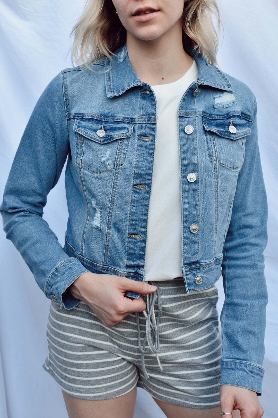 denim cropped jacket with slight distressing light blue 2sable the revival