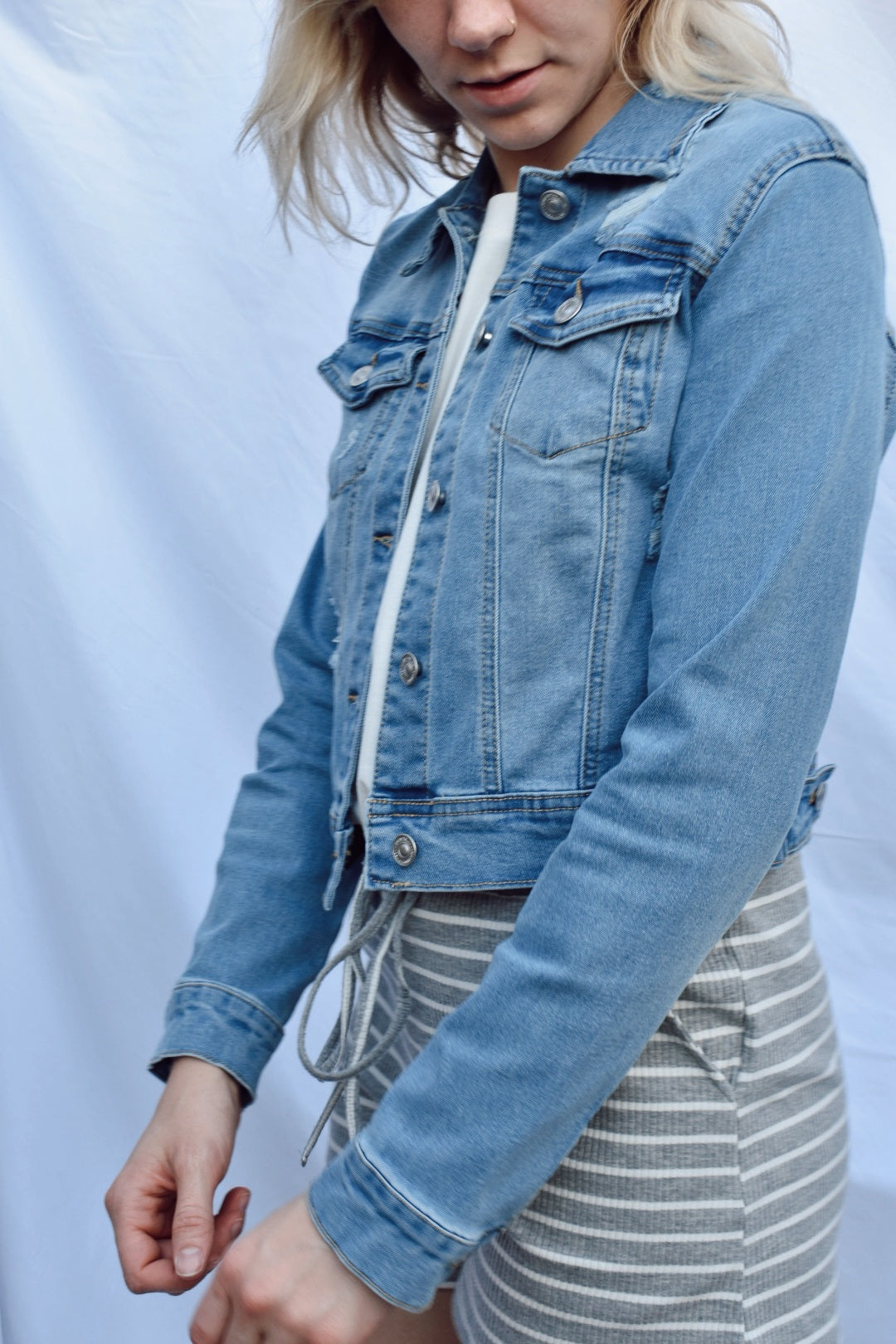 denim cropped jacket with slight distressing light blue 2sable the revival
