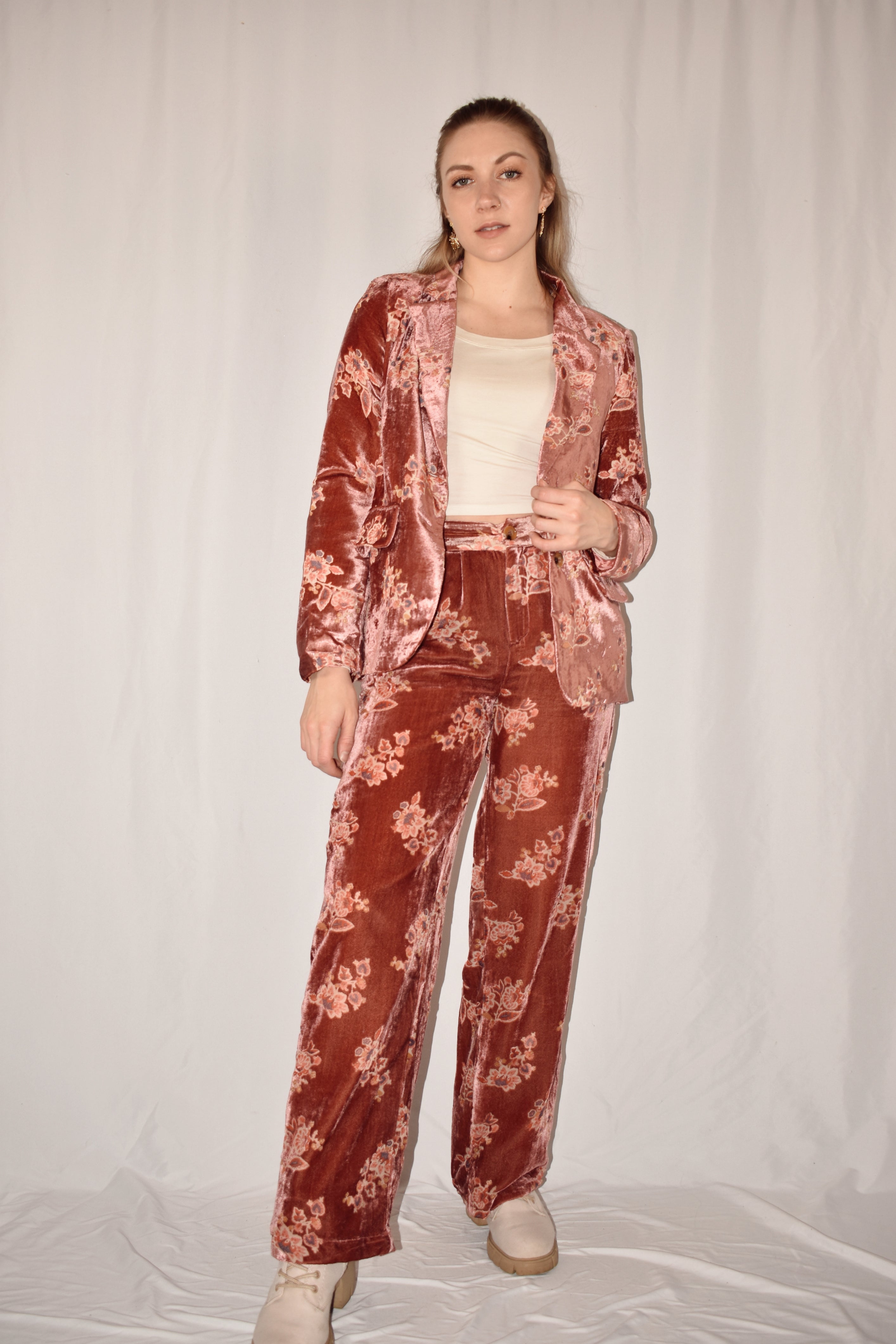 Sequin Scribble Floral Trousers – Una