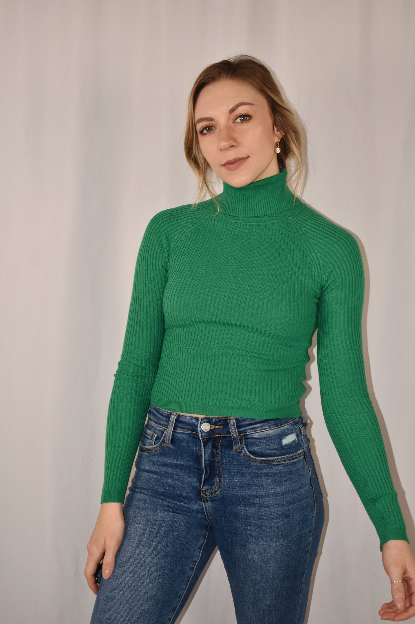 cropped and ribbed fitted turtleneck - basic staple piece, great for layering.