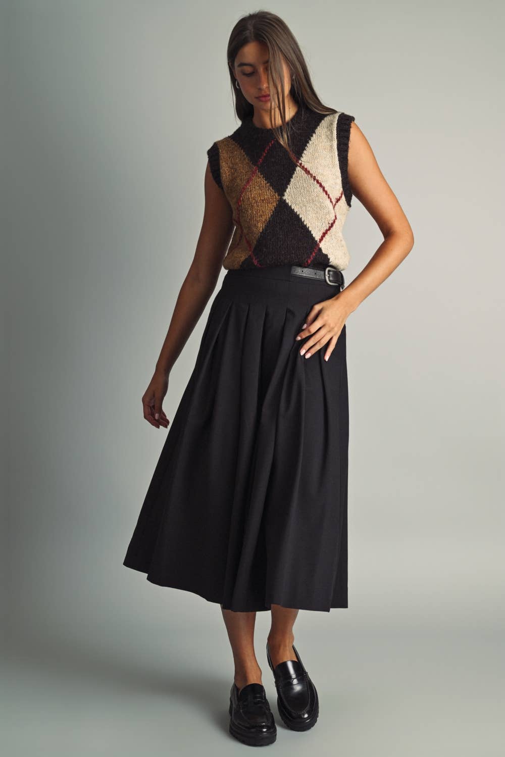 MIOU MUSE - T7044   COLOR-BLOCK ARGYLE SLEEVELESS SWEATER FOR LAYERING