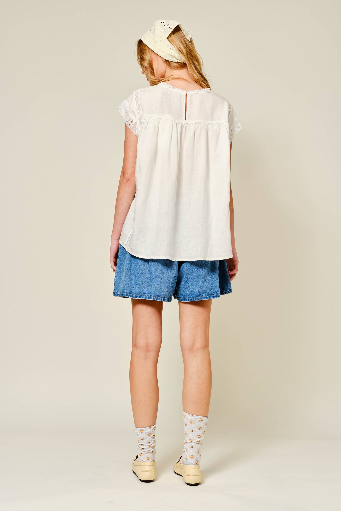 Aaron & Amber - AJP5498 PINTUCK DETAIL FLARE SHORTS