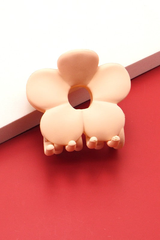 jumbo flower hair claw clip accessory trend us online boutique shop peach color