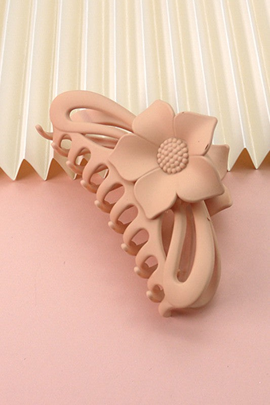 jumbo flower matte hair claw clip accessory us online boutique peach pink