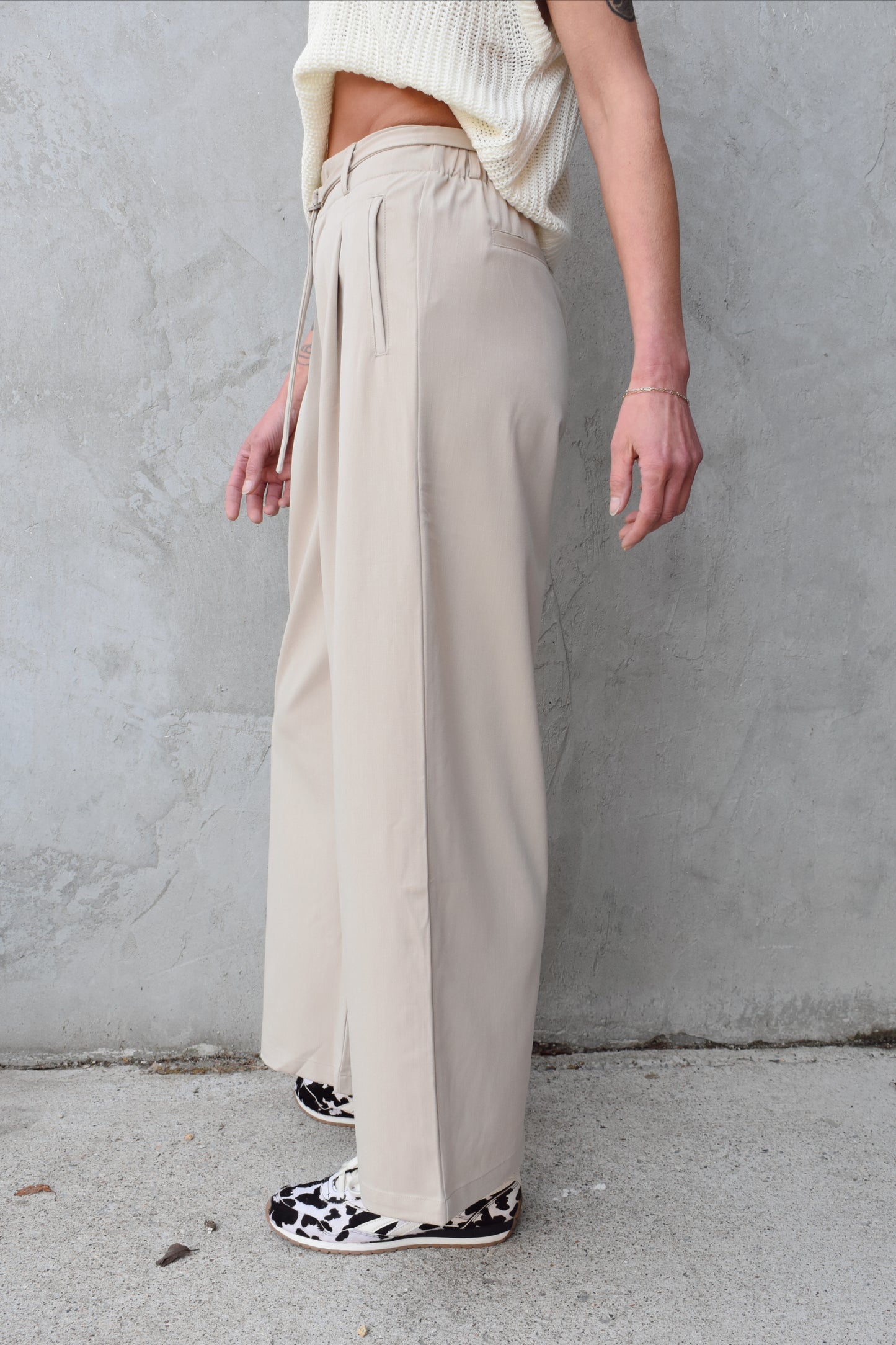 belted wide leg pants