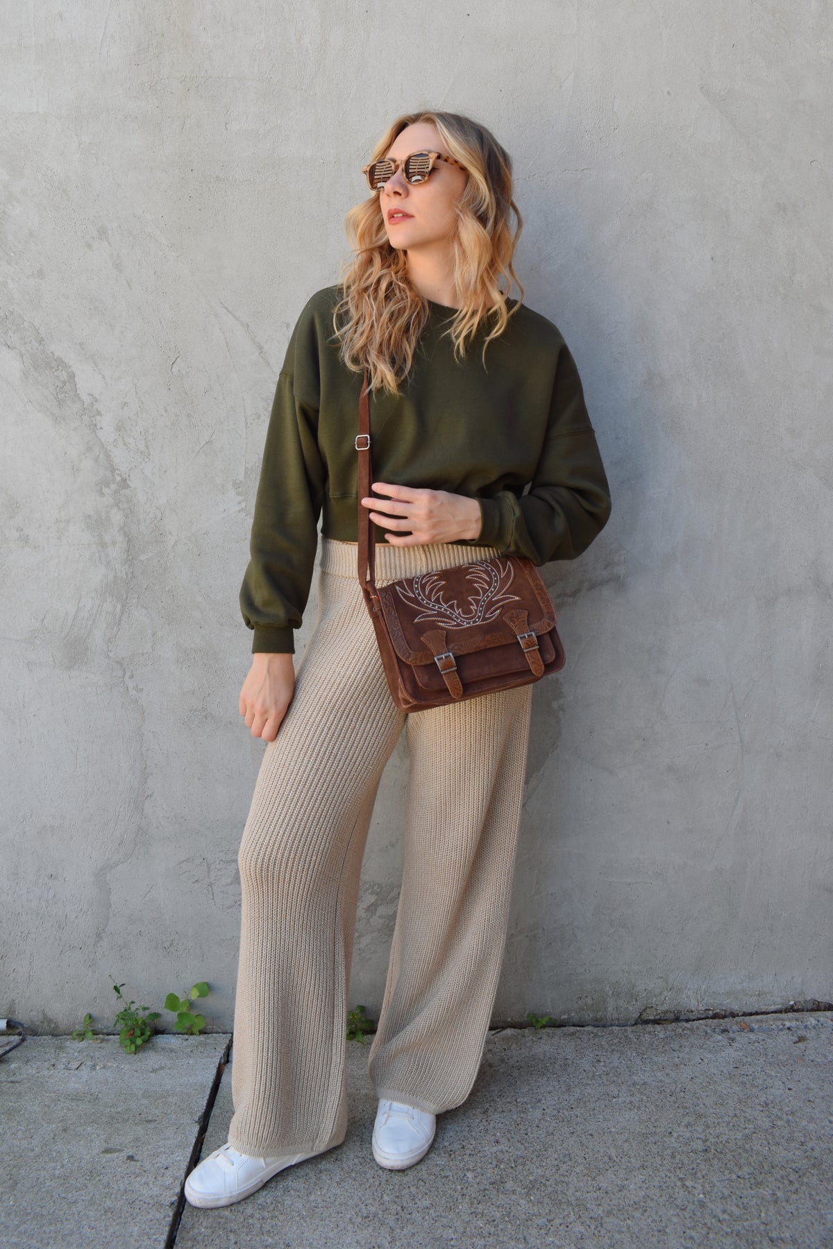 cropped sweatshirt