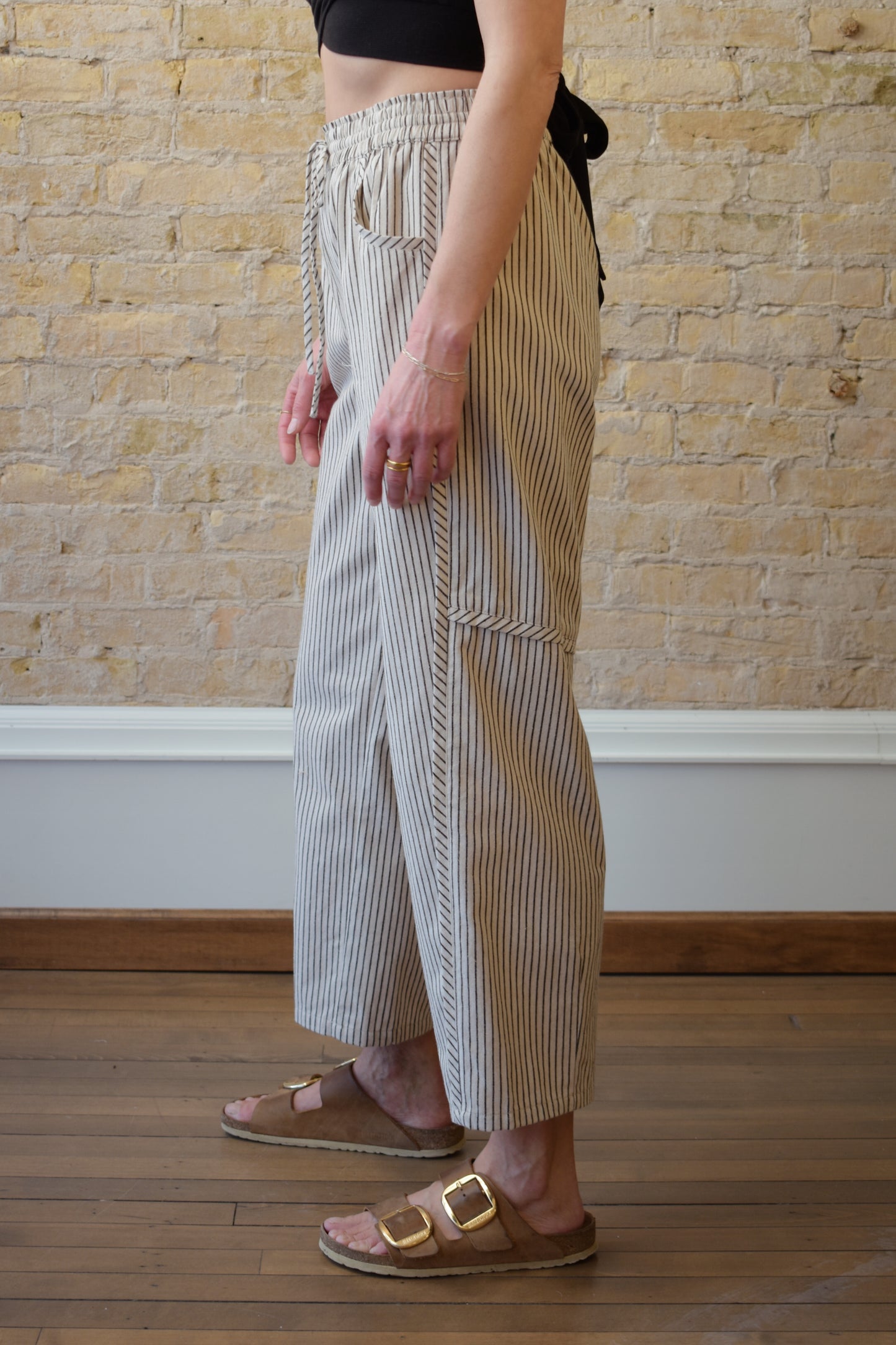 striped barrel pants
