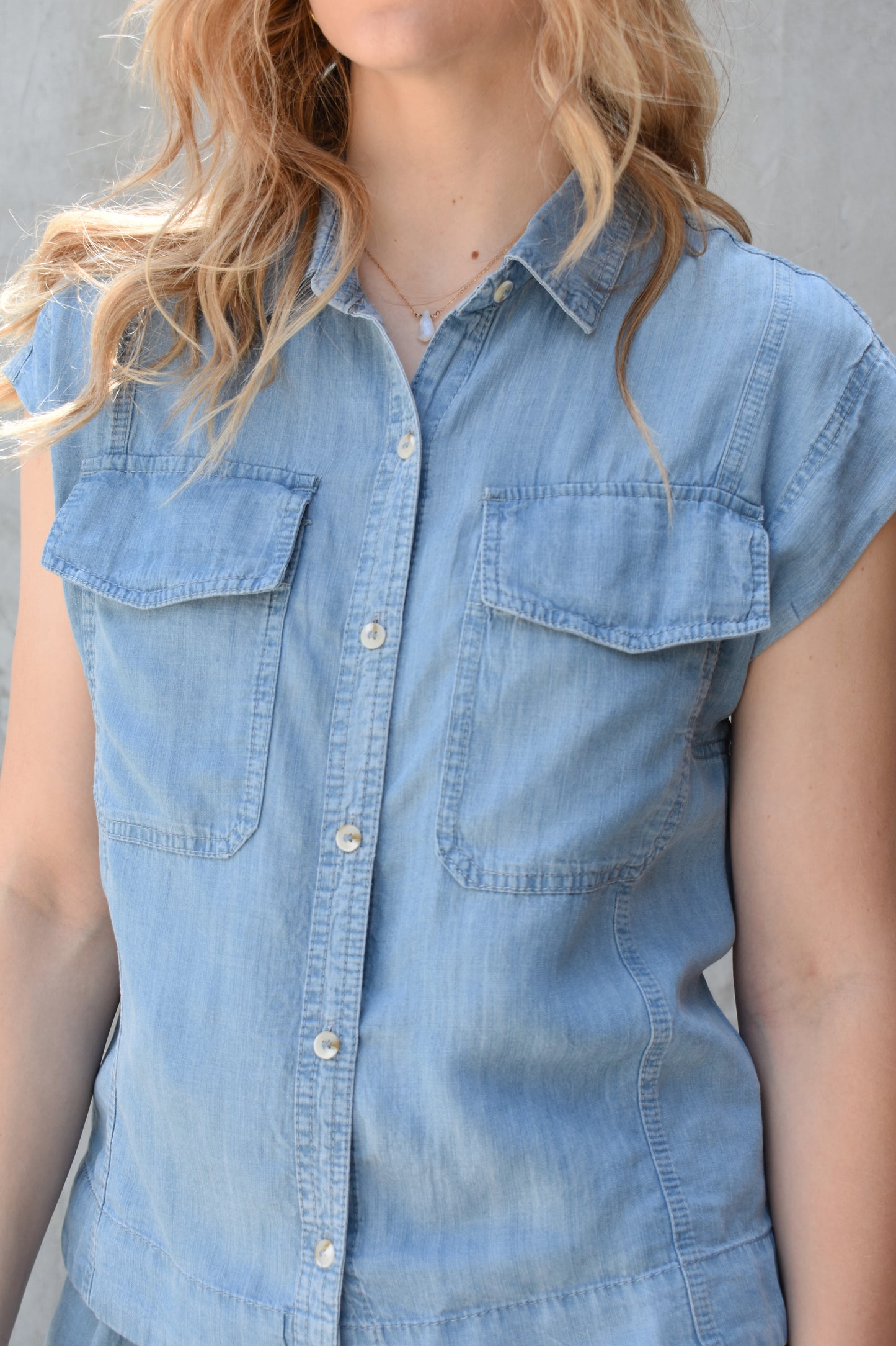 sleeveless tencel buttondown