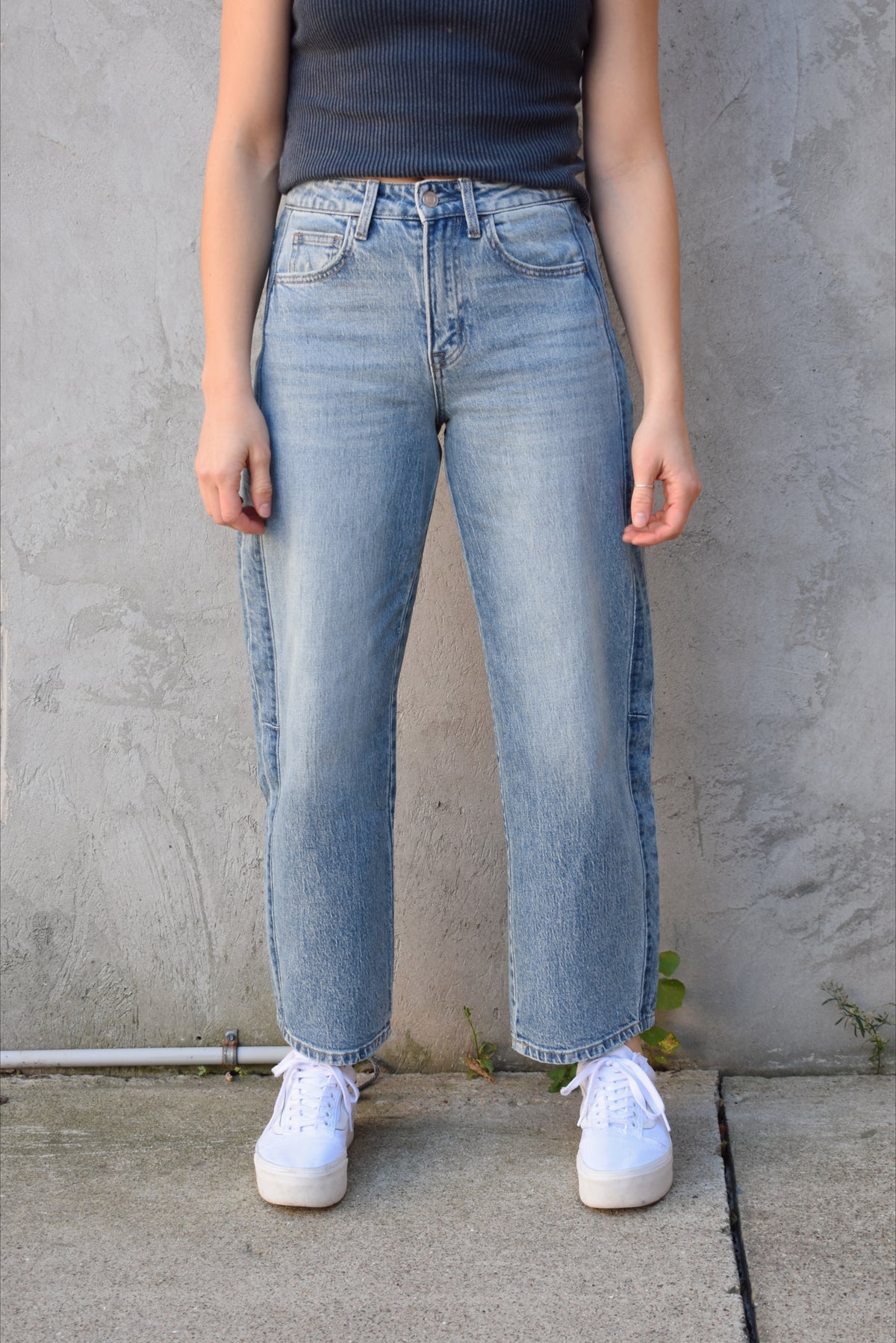 panel barrel jeans