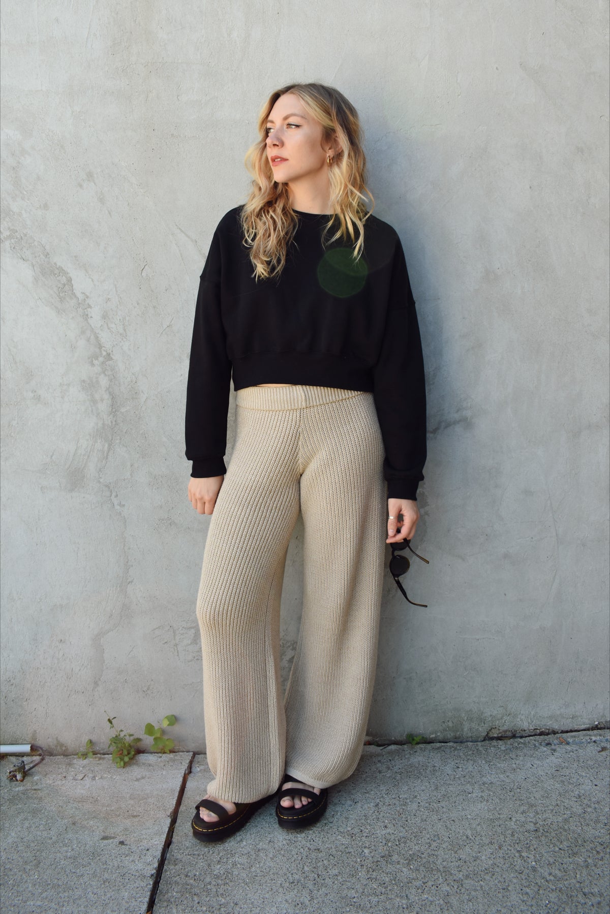 cropped sweatshirt