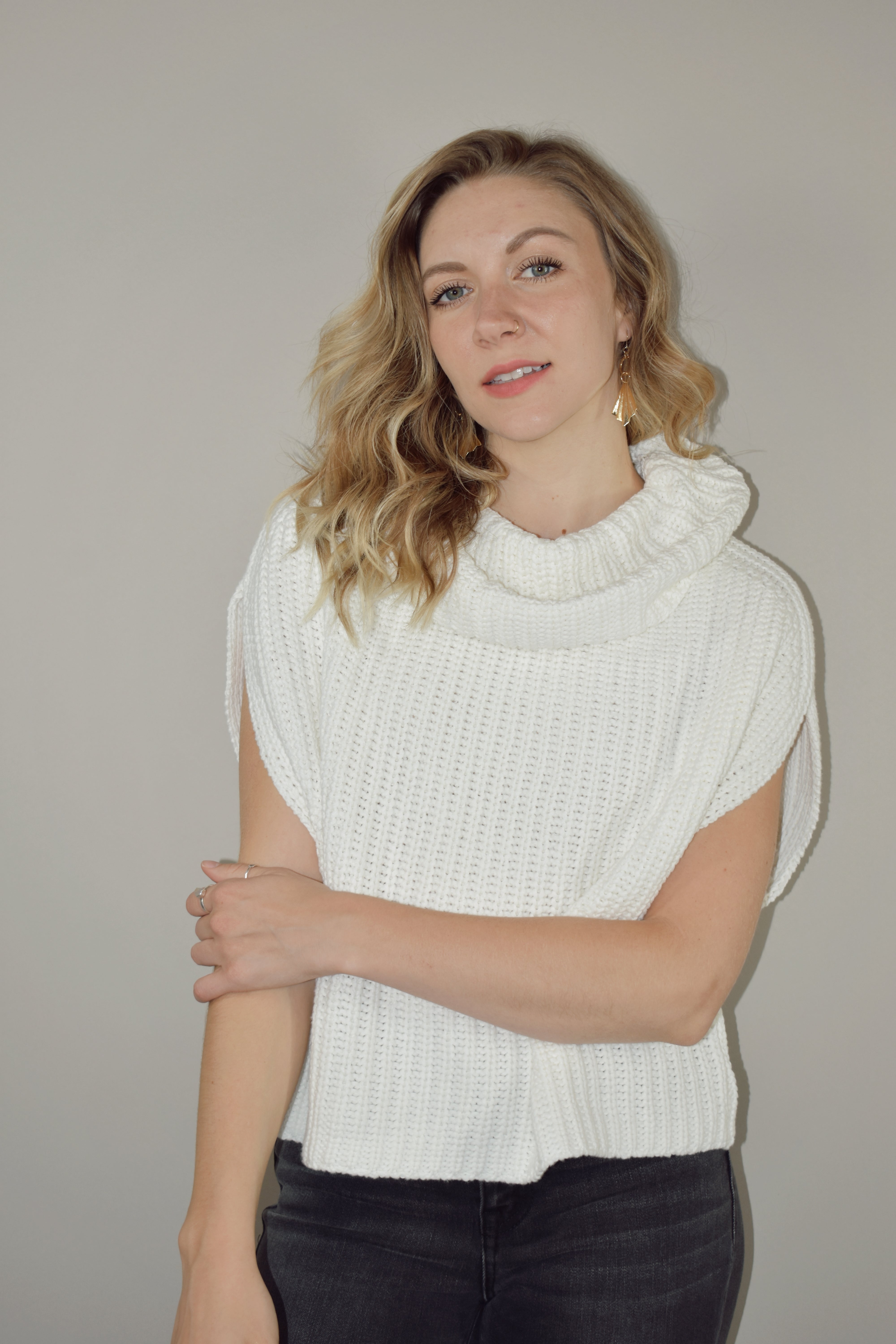 Cropped cowl neck sweater hotsell