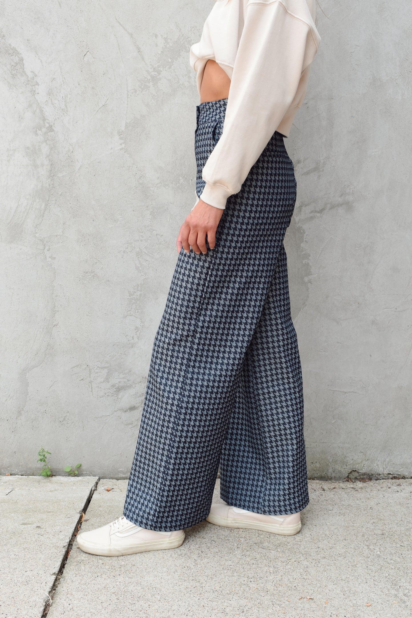 houndstooth wide leg trousers