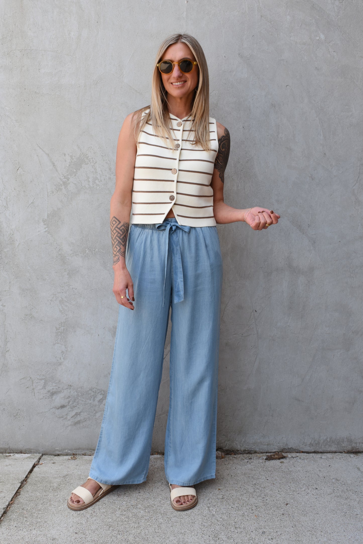 natural button vest