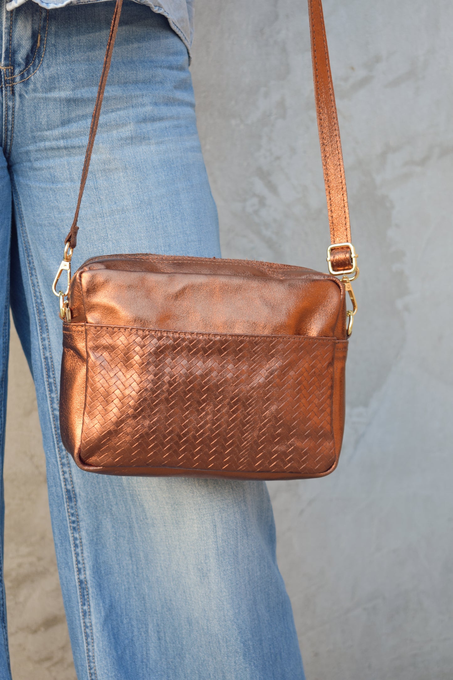 tea party metallic crossbody bag