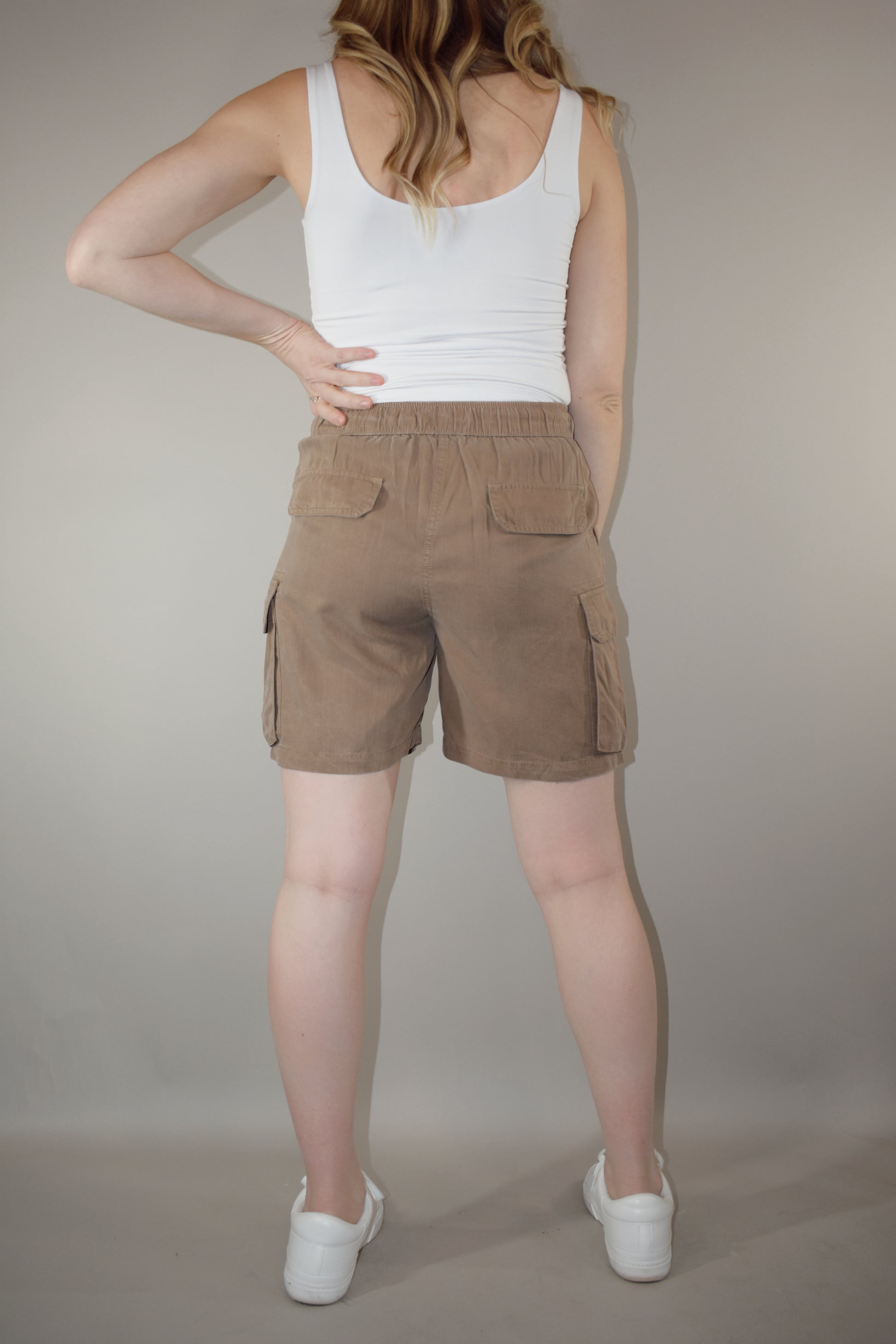 tencel cargo midi length shorts with elastic waistband with drawstring side pockets and cargo side pockets flap back pockets