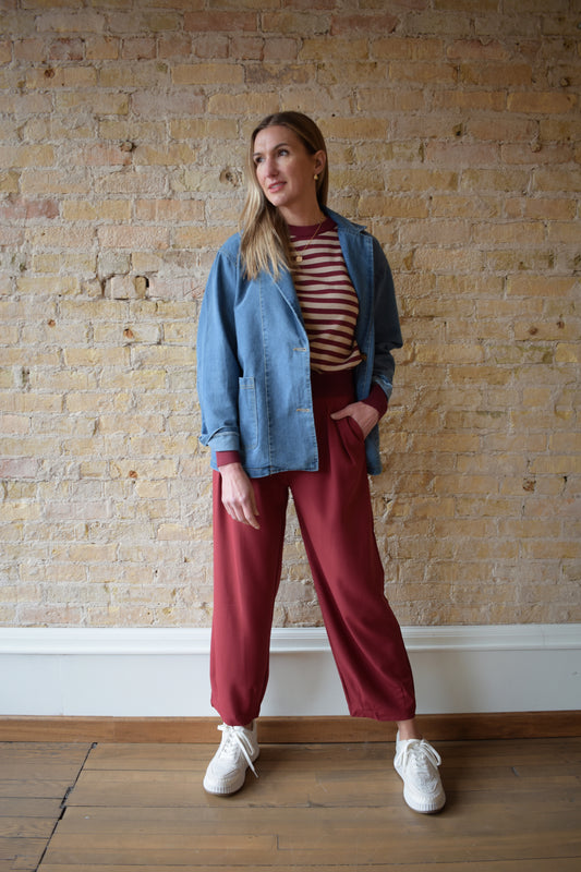 pleated barrel trousers