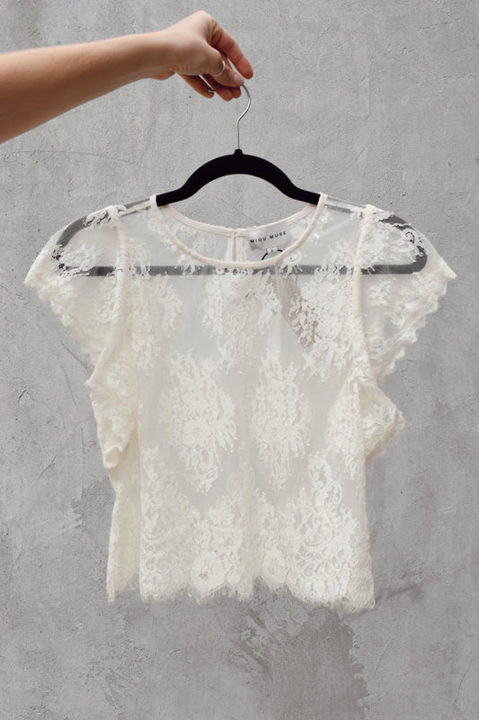 lace scalloped top