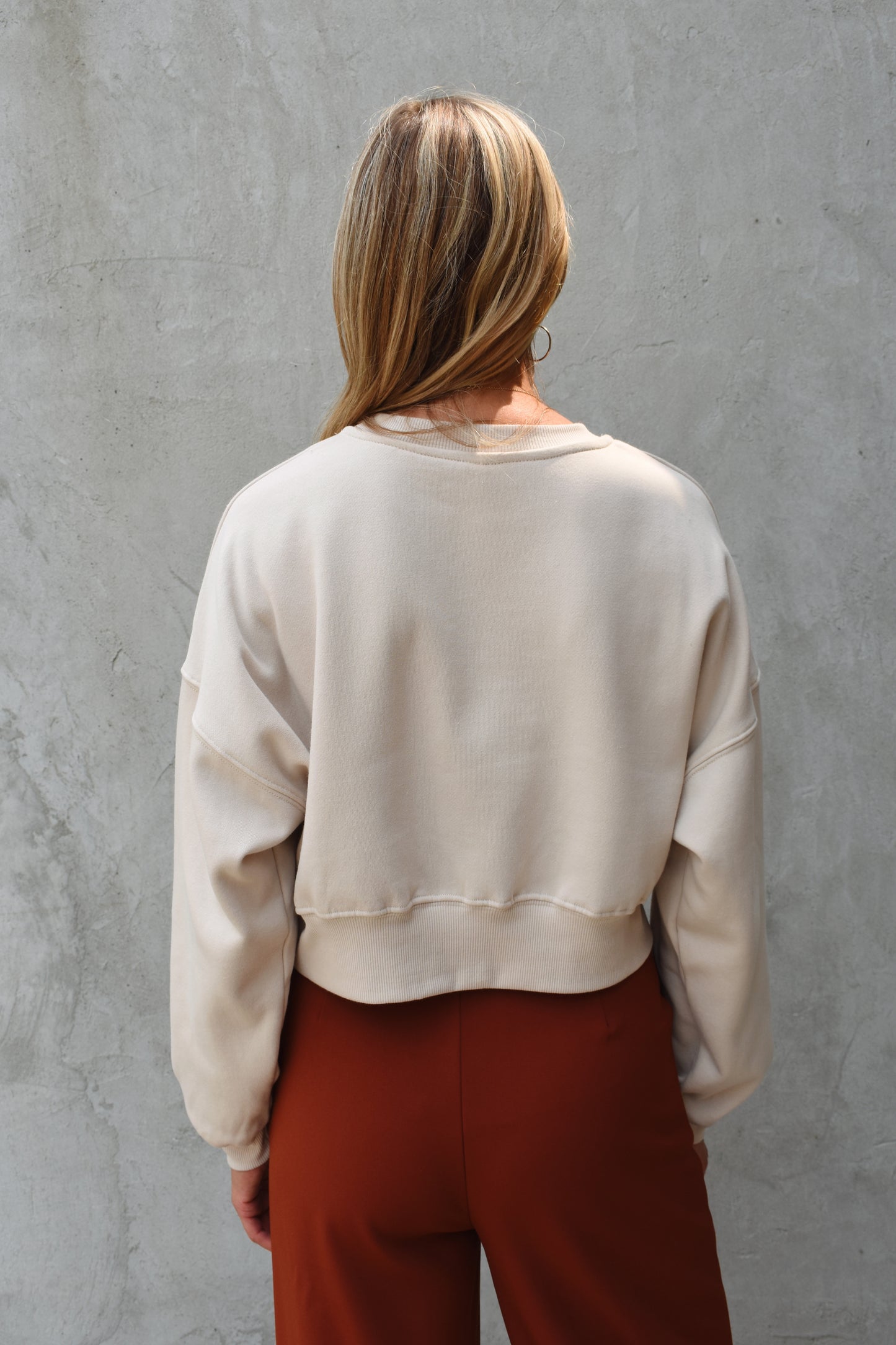 cropped sweatshirt