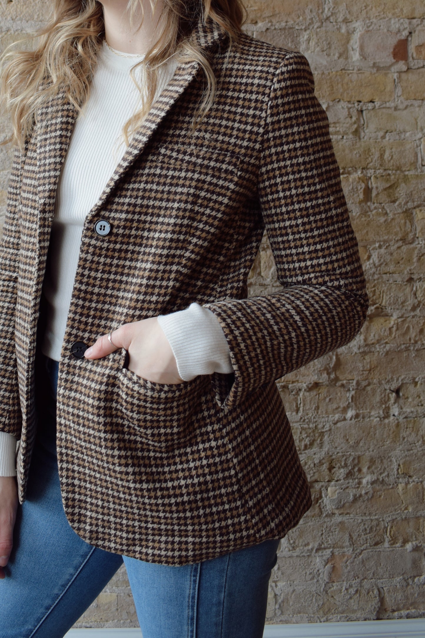 fitted full length houndstooth blazer petite sleeves flap pockets button enclosure 