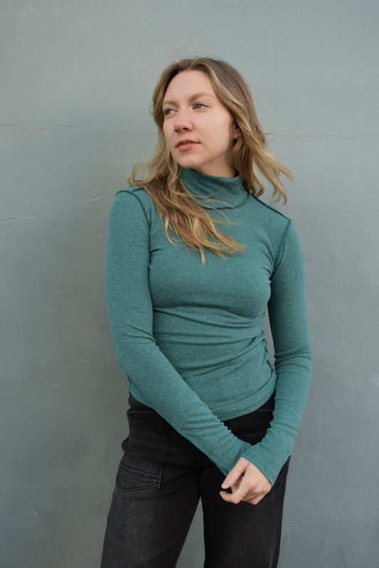 seamed turtleneck