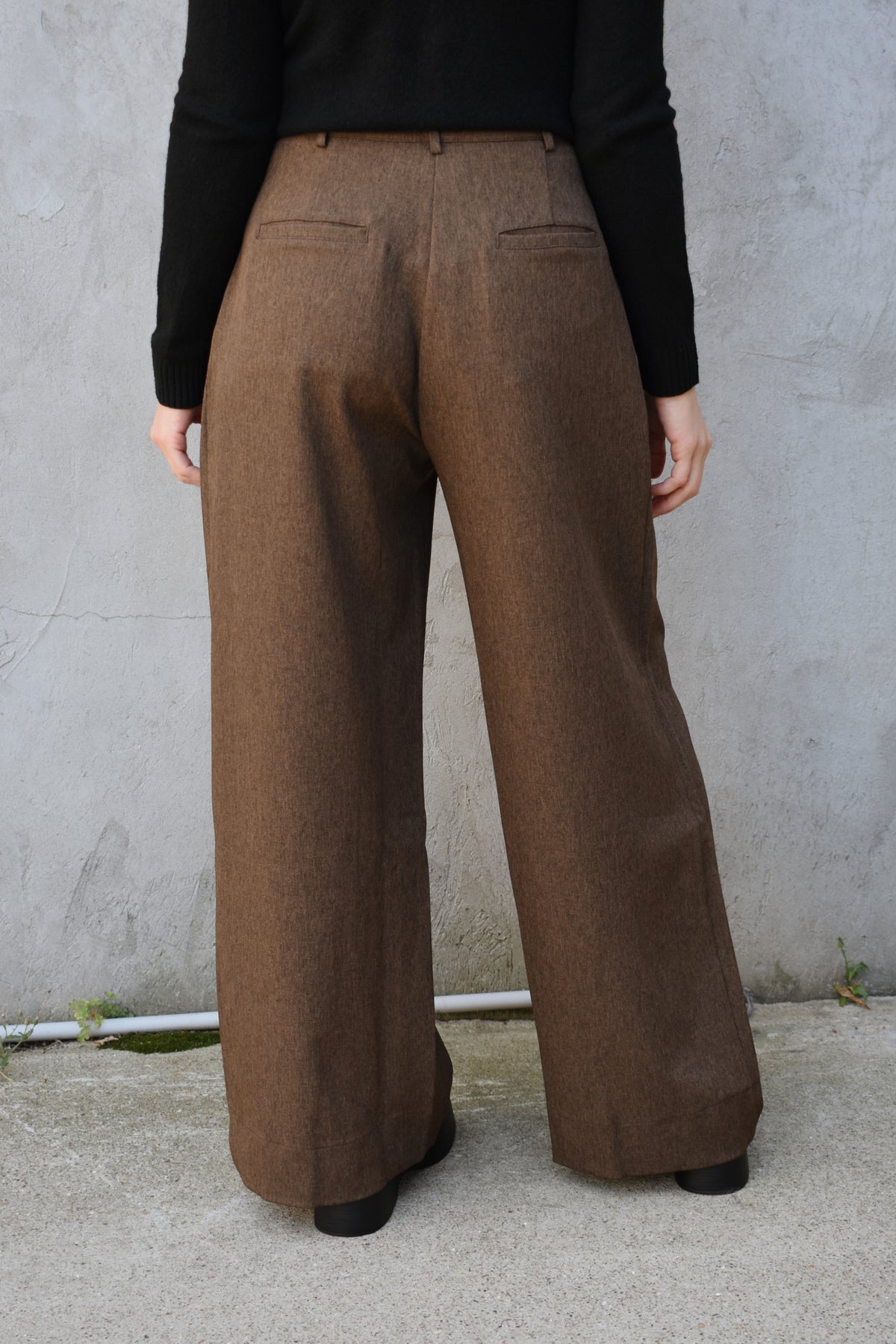 classic pleat trousers