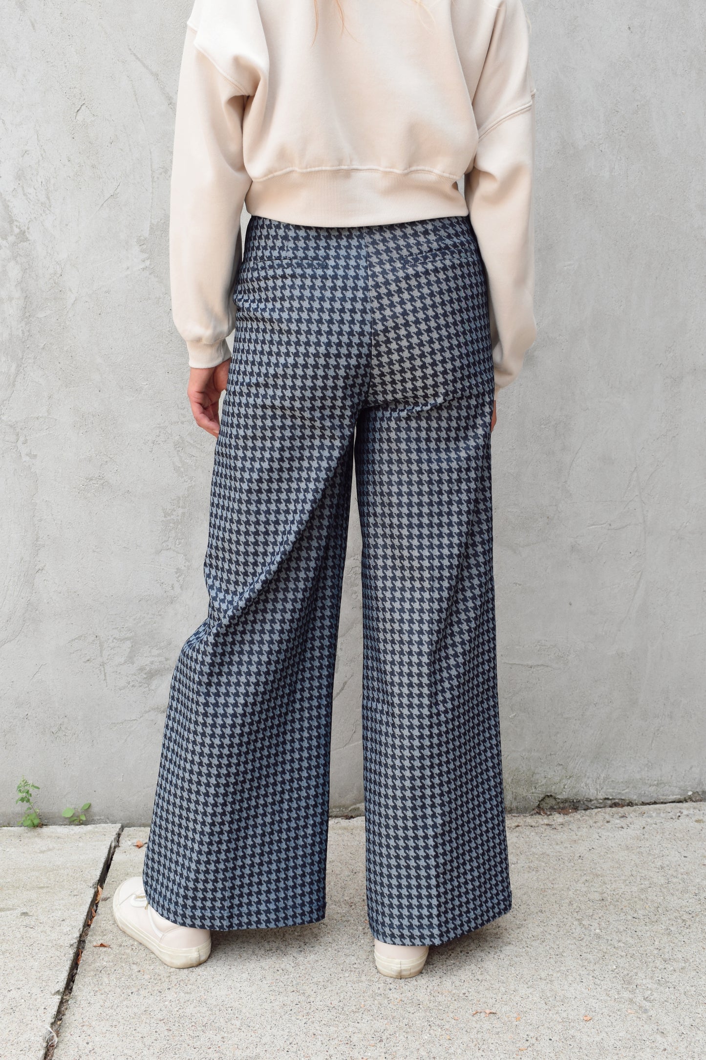 houndstooth wide leg trousers