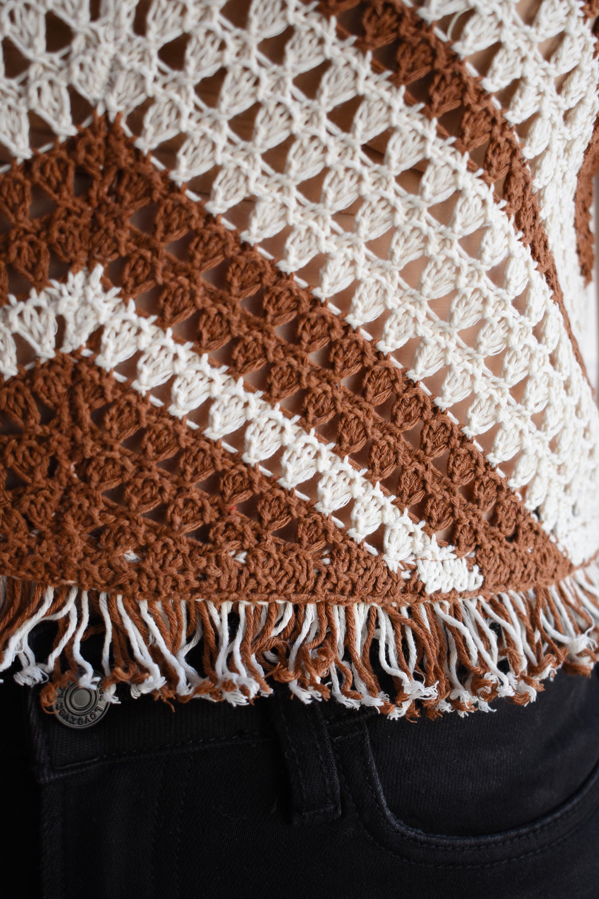 crochet sweater v neck summery chevron pattern fringe at hemline